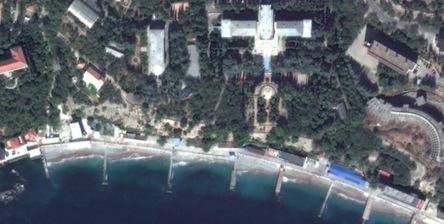 пляж санатория Родина в Гаспре- Крым